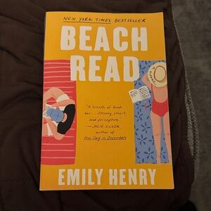 Beach Read by Emily Henry